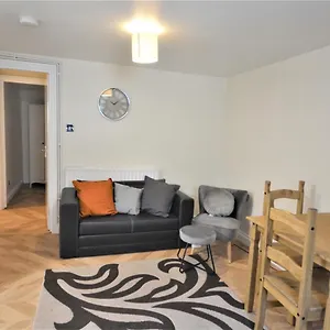  Apartment Modern One Bedroom