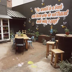混合冰屋旅舍 英国